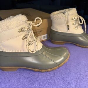 Sperry Cream and Gray Duck Boots